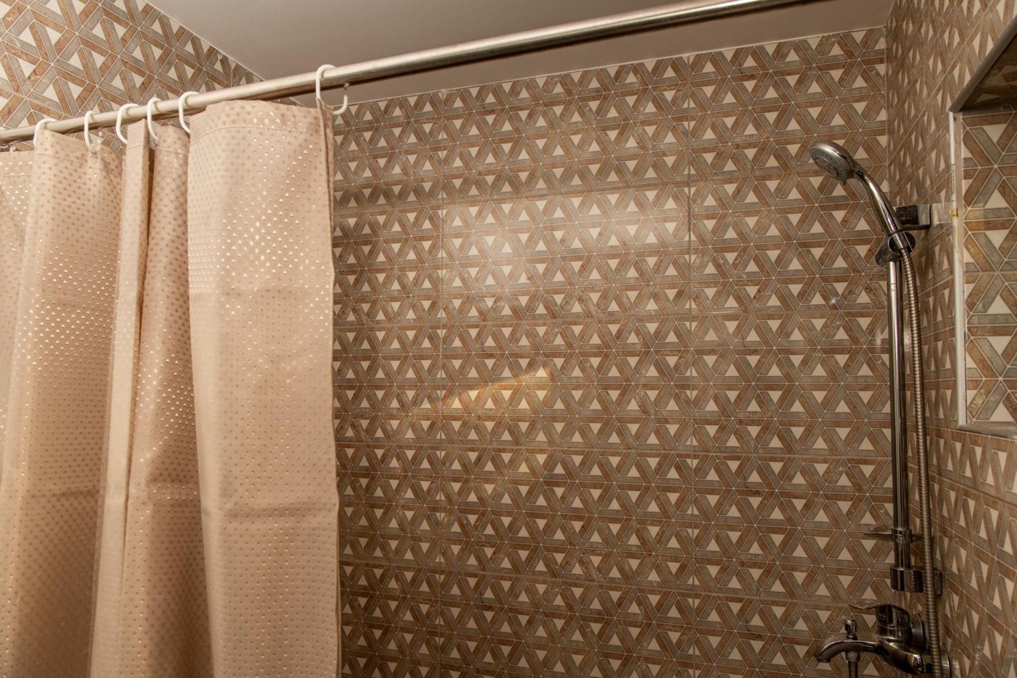 Alvani Inn K'vemo Alvani Habitación foto